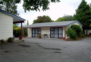 Camellia Court Motel