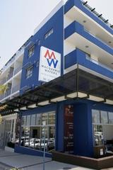 Macquarie Waters Hotel & Apartments
