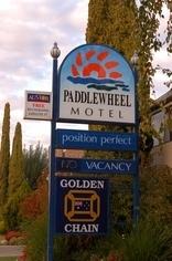 Paddlewheel Motel