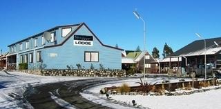 Adventure Lodge & Motel